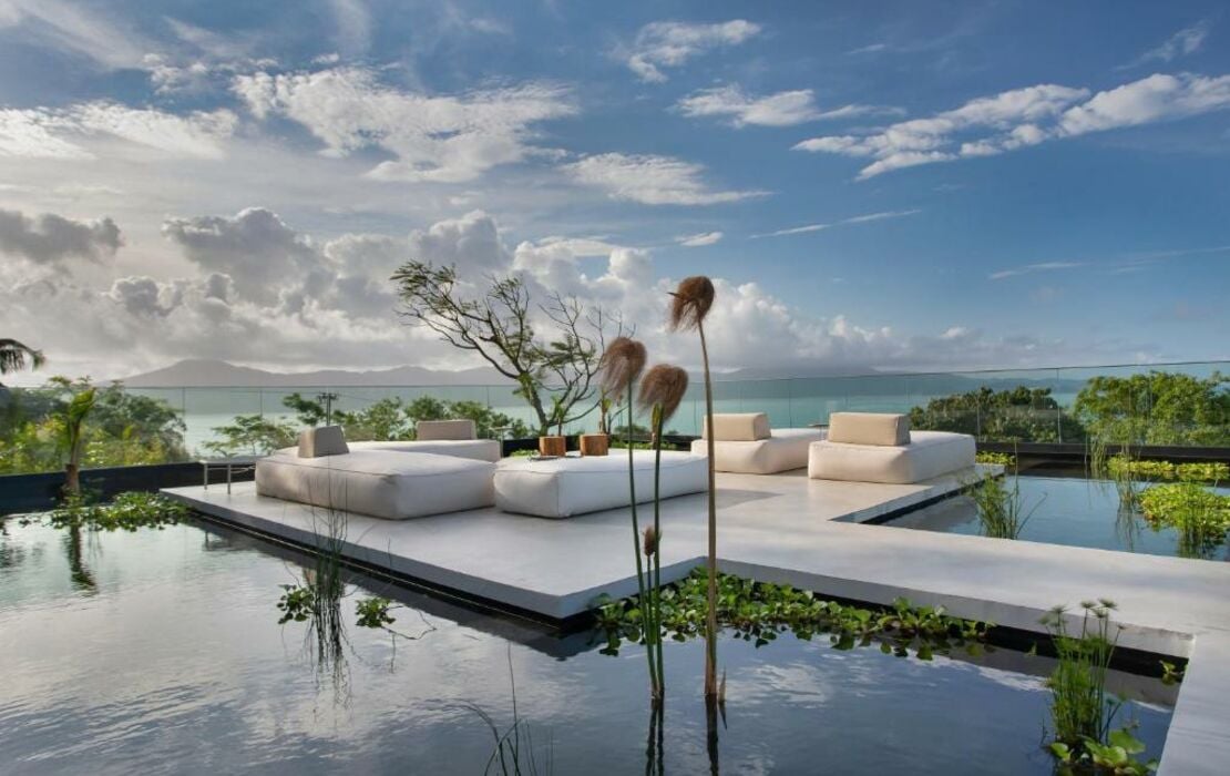 Fuso Dining Table - Champagne - Scan Design - skuma.pl