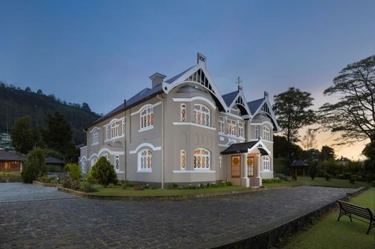 The Bellwood Manor