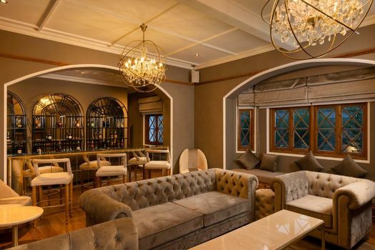 The Bellwood Manor