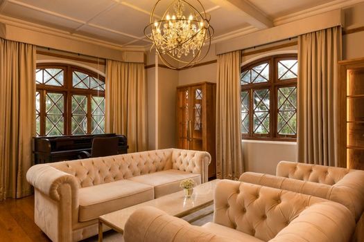 The Bellwood Manor
