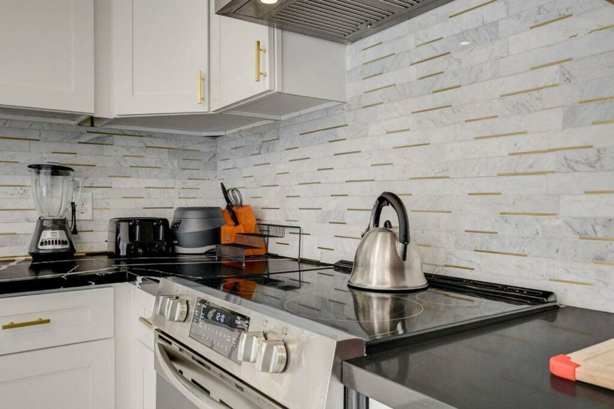 Resort-Style Paradise w 2 Pools