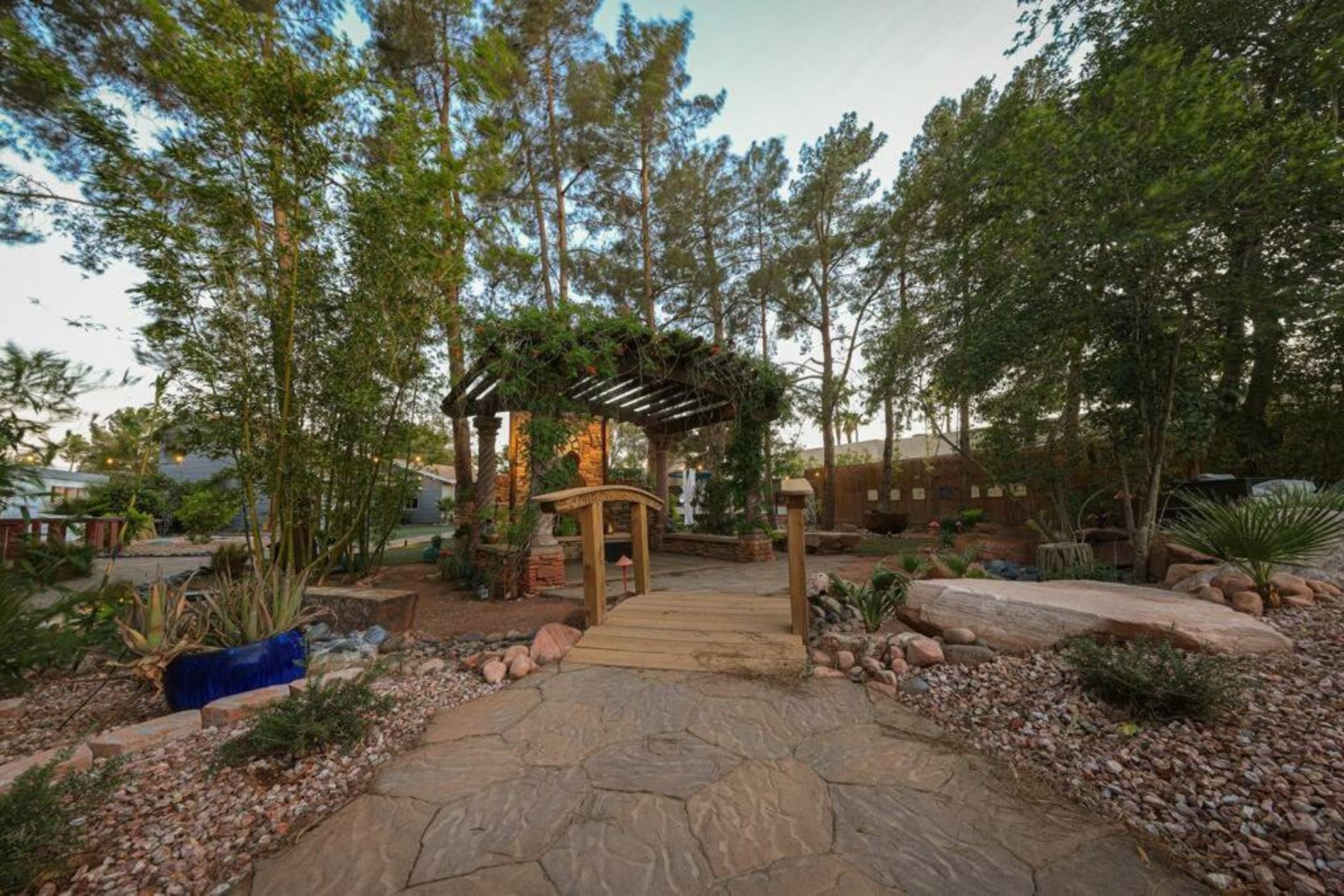 Resort-Style Paradise w 2 Pools