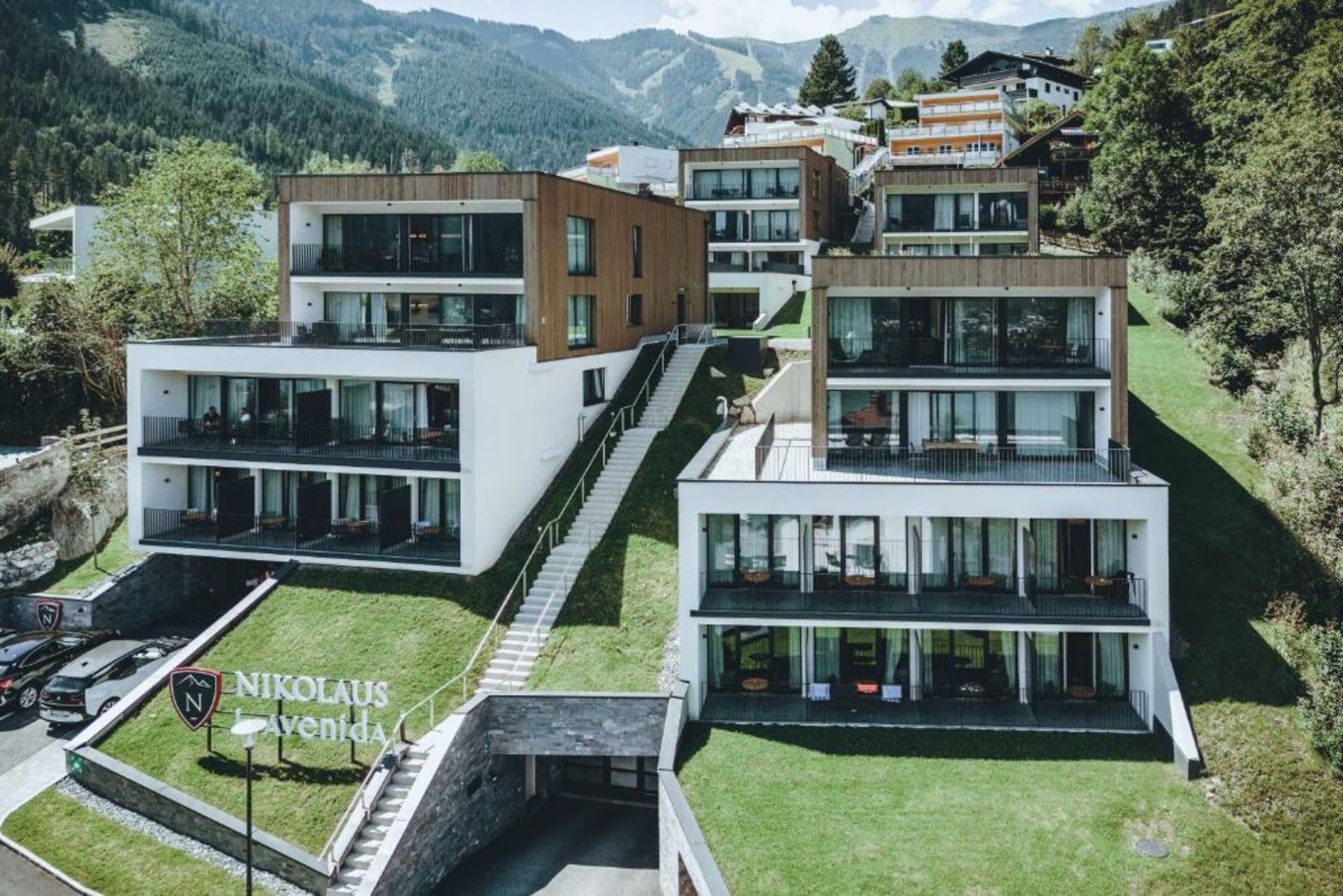 Nikolaus by AvenidA Panoramic Wellness Suites Zell am See