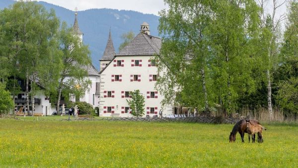Schloss Prielau Hotel & Restaurant