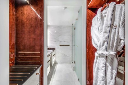 AZUR Legacy Collection Hotel