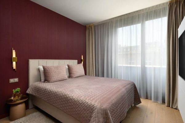 Emerald Downtown Luxury Suites by Continental Group