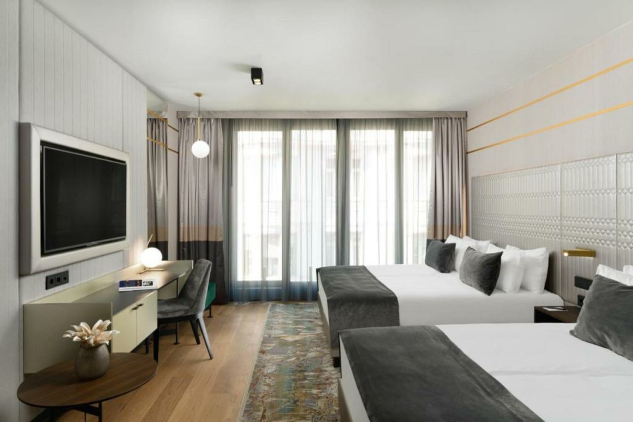 Emerald Downtown Luxury Suites by Continental Group