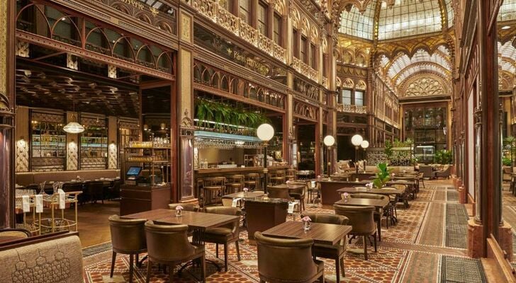 Párisi Udvar Hotel Budapest, part of Hyatt