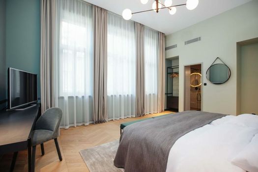 Alice Hotel