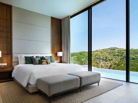 V Villas Phuket, MGallery