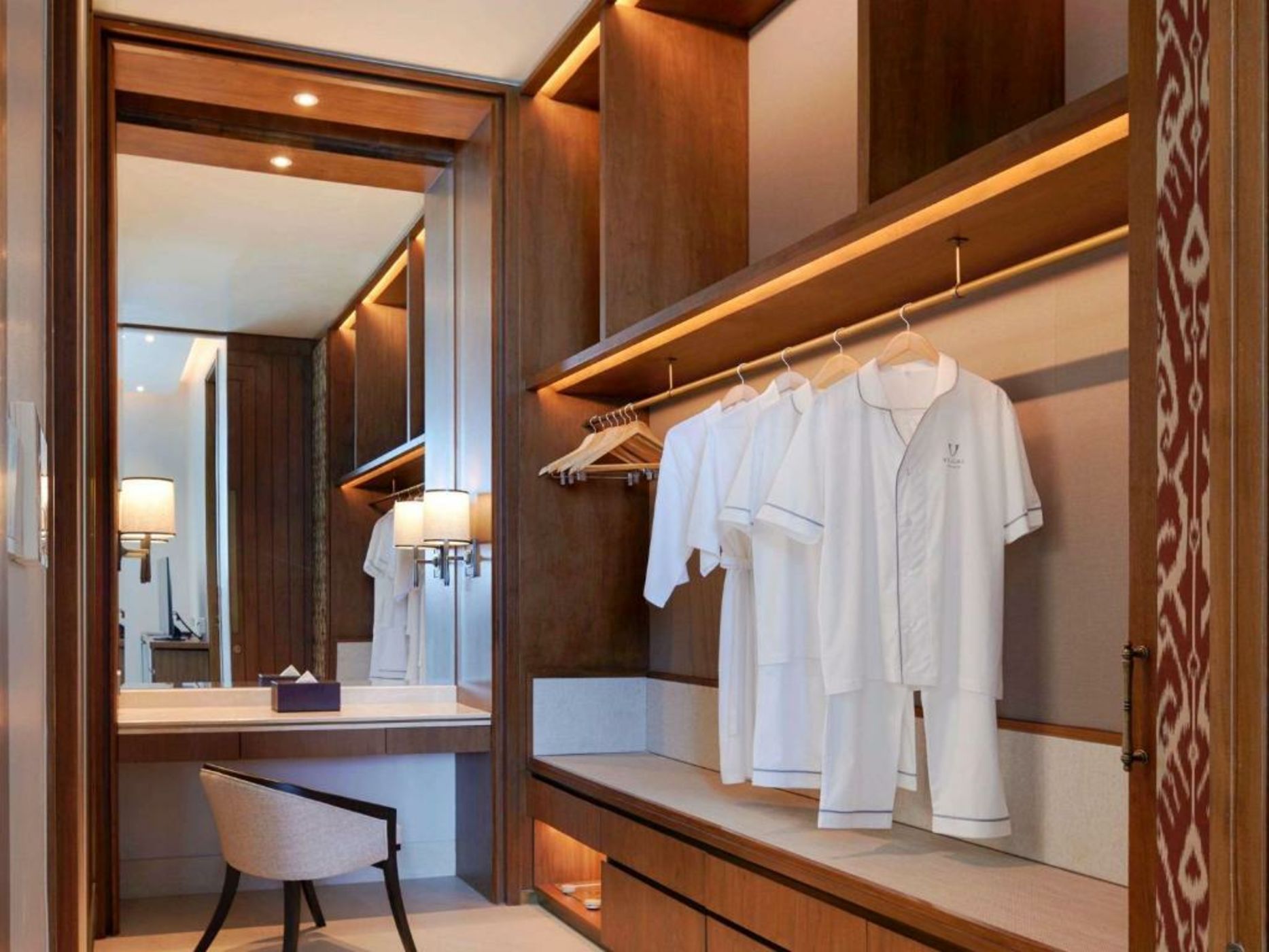 V Villas Phuket, MGallery