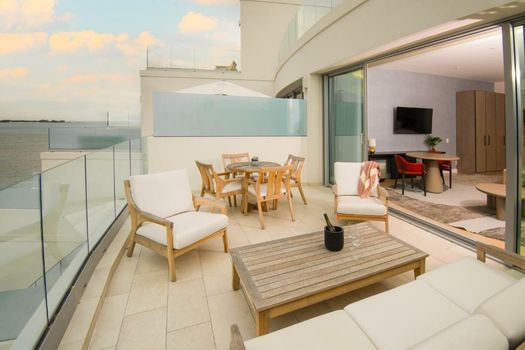 Goldwynn Resort & Residences