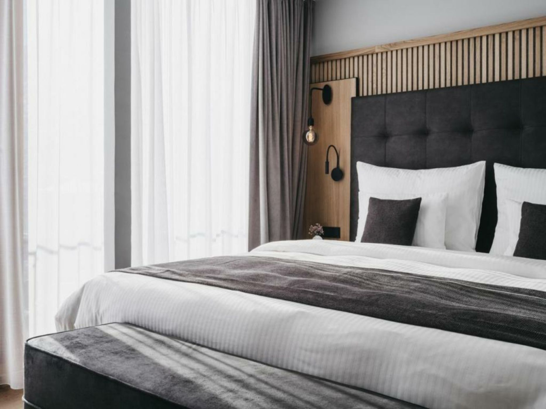 The Crystal VAYA Unique