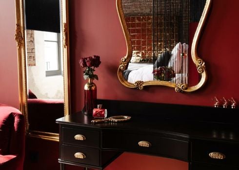 Cousins Boutique Hotel