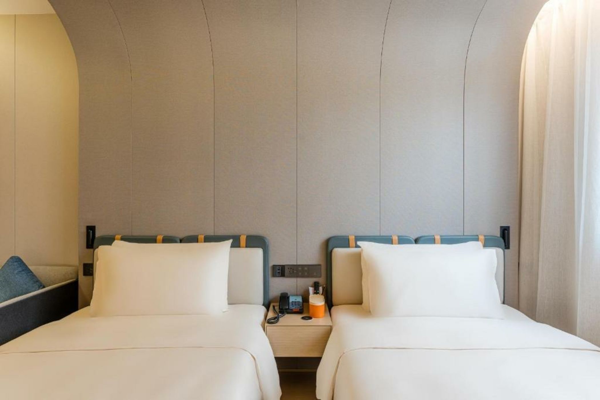 Atour Hotel Shanghai World Expo West Gaoke Road