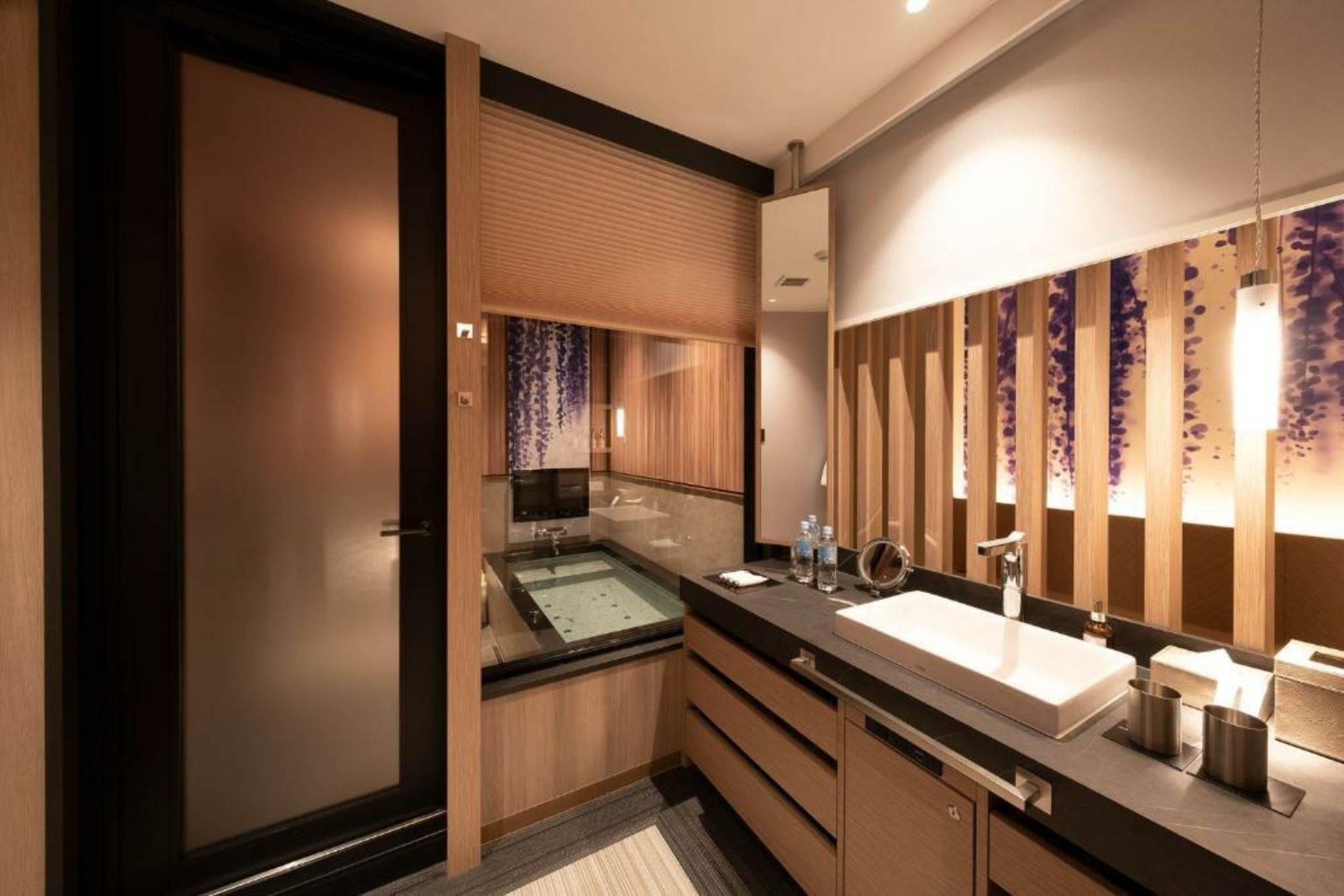 HOTELみなと-MINATO-