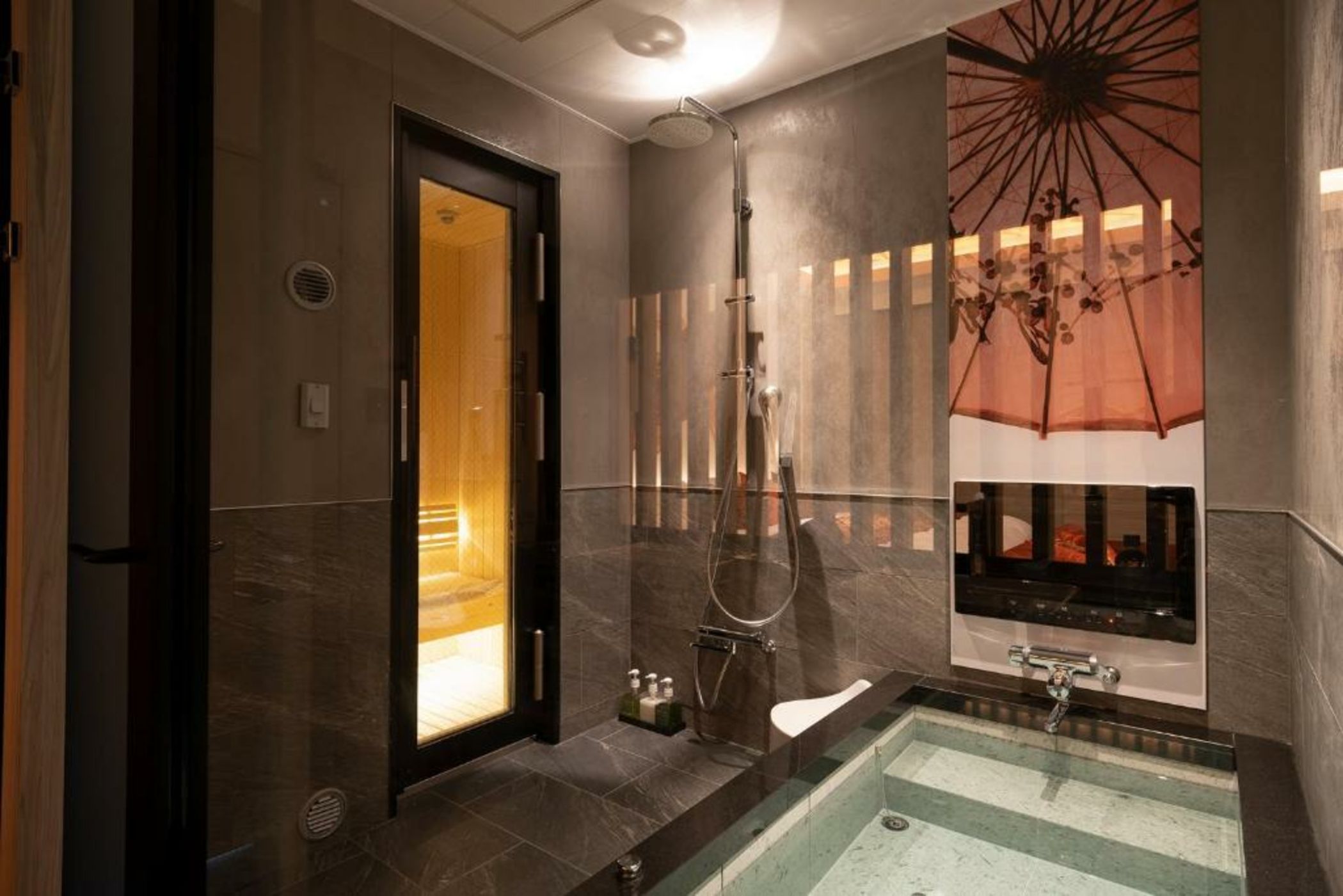 HOTELみなと-MINATO-