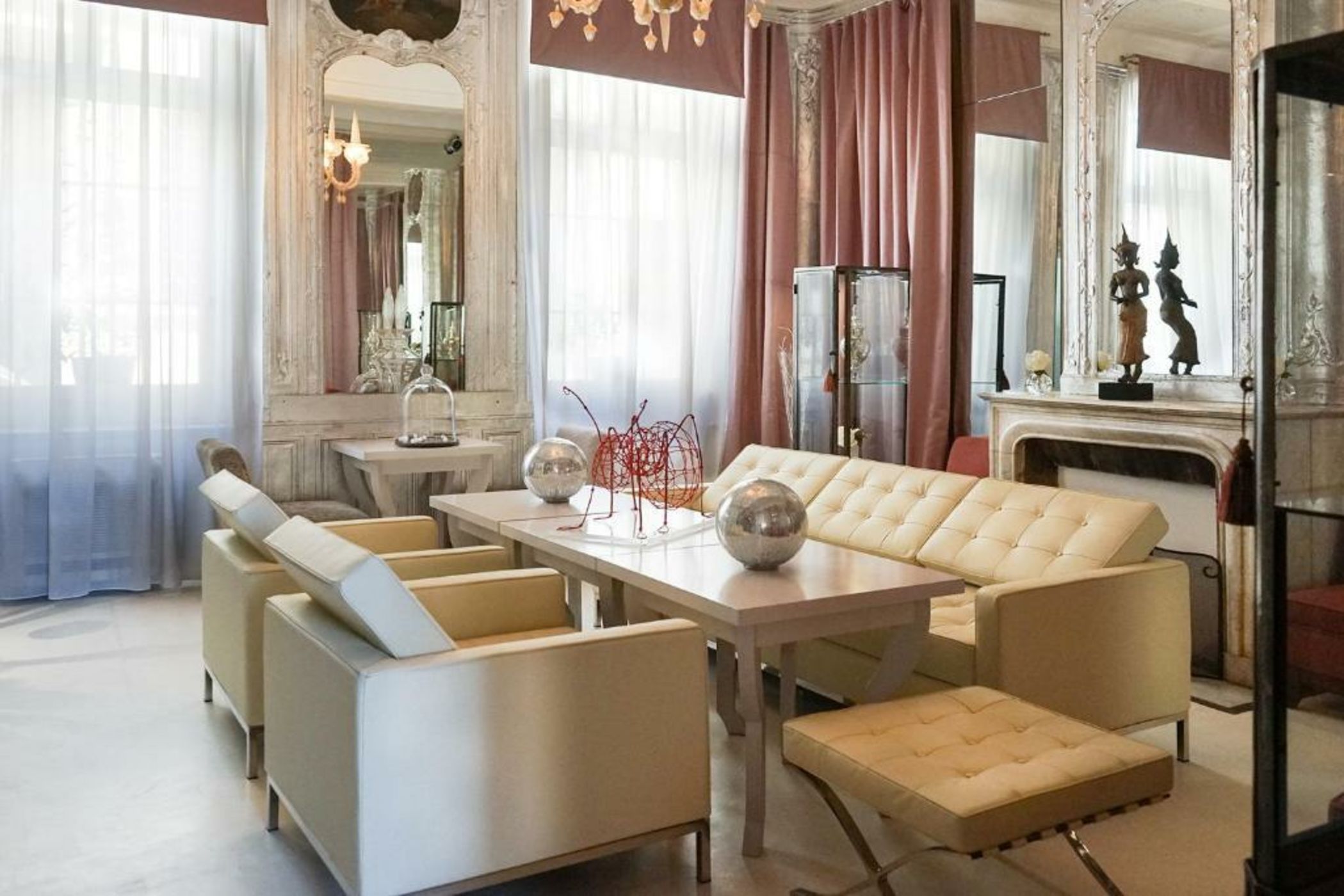 Hotel Particulier le 28 by Les Collectionneurs