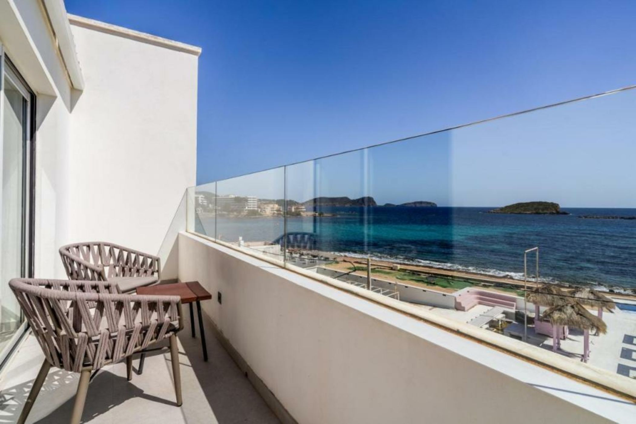 Outsite Ibiza - Work, Connect, Explore