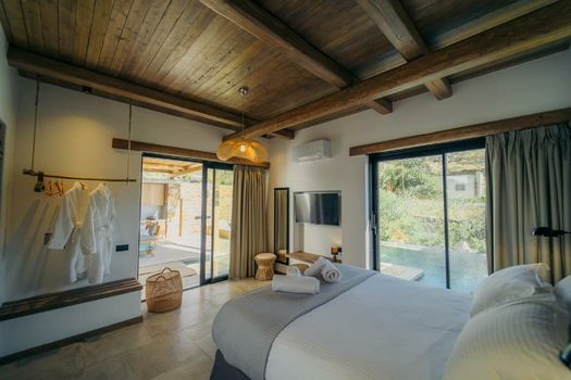Hide Out Villas