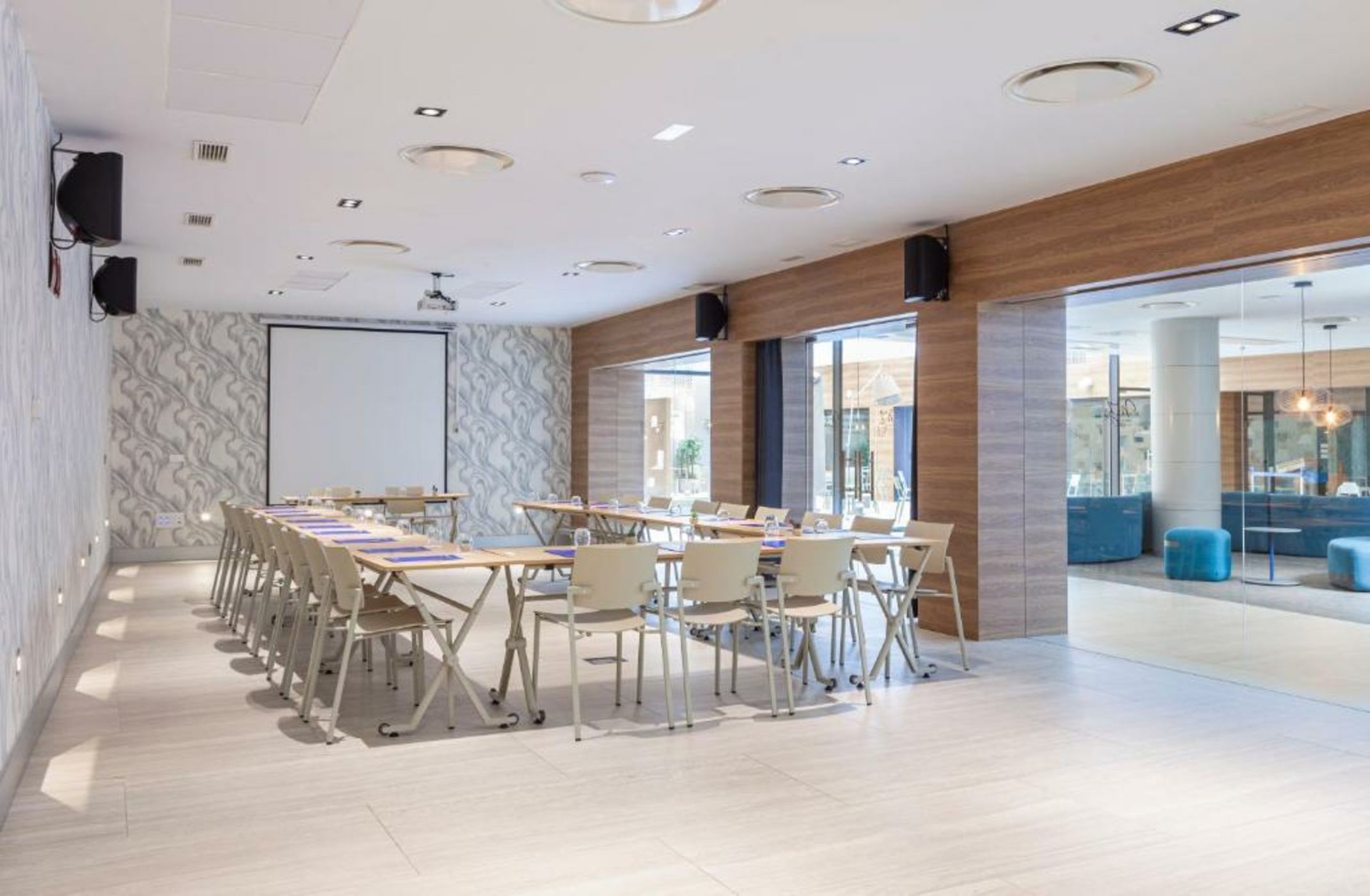 Hotel Macià Sevilla Kubb