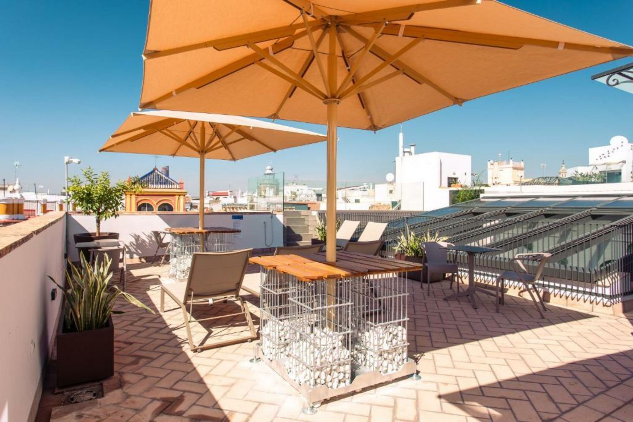 Casa Alhaja by Shiadu