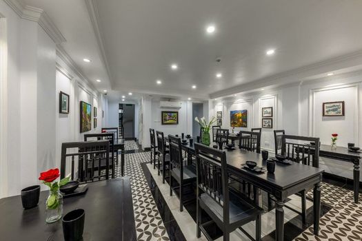 Paddy Hotel
