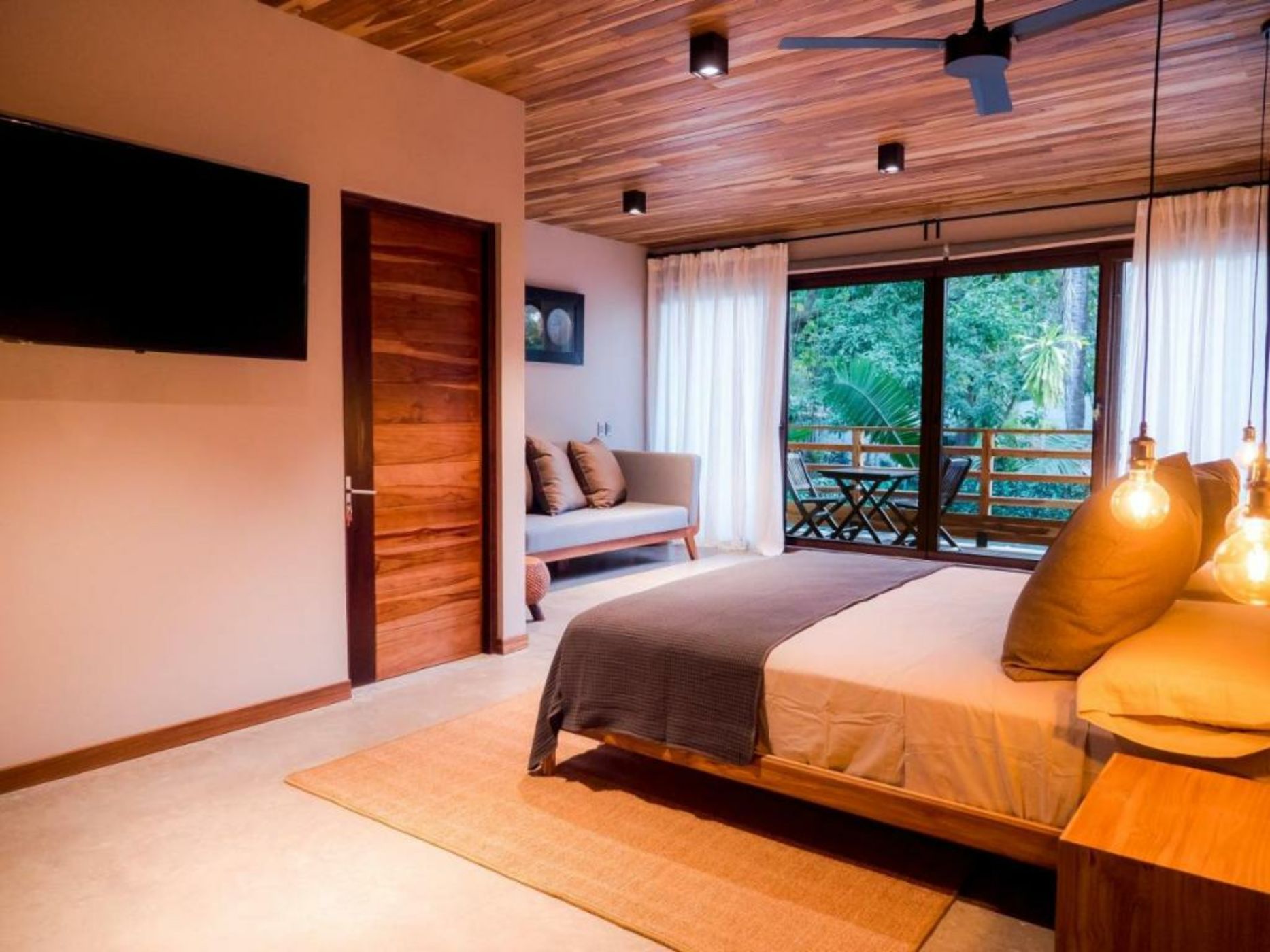 ARjAU Boutique Hotel - Adults Only