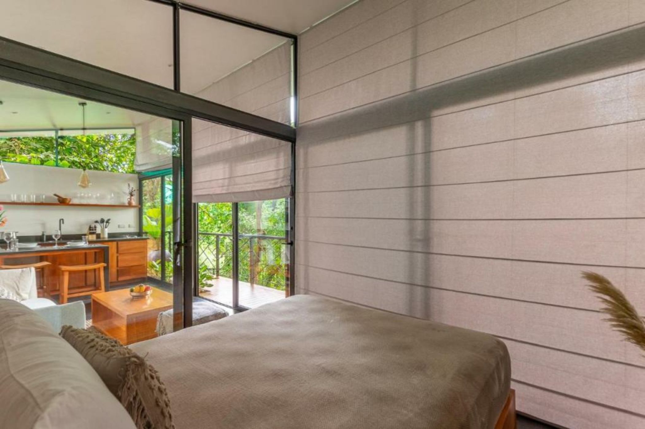 NAIA OCEANVIEW STUDIO