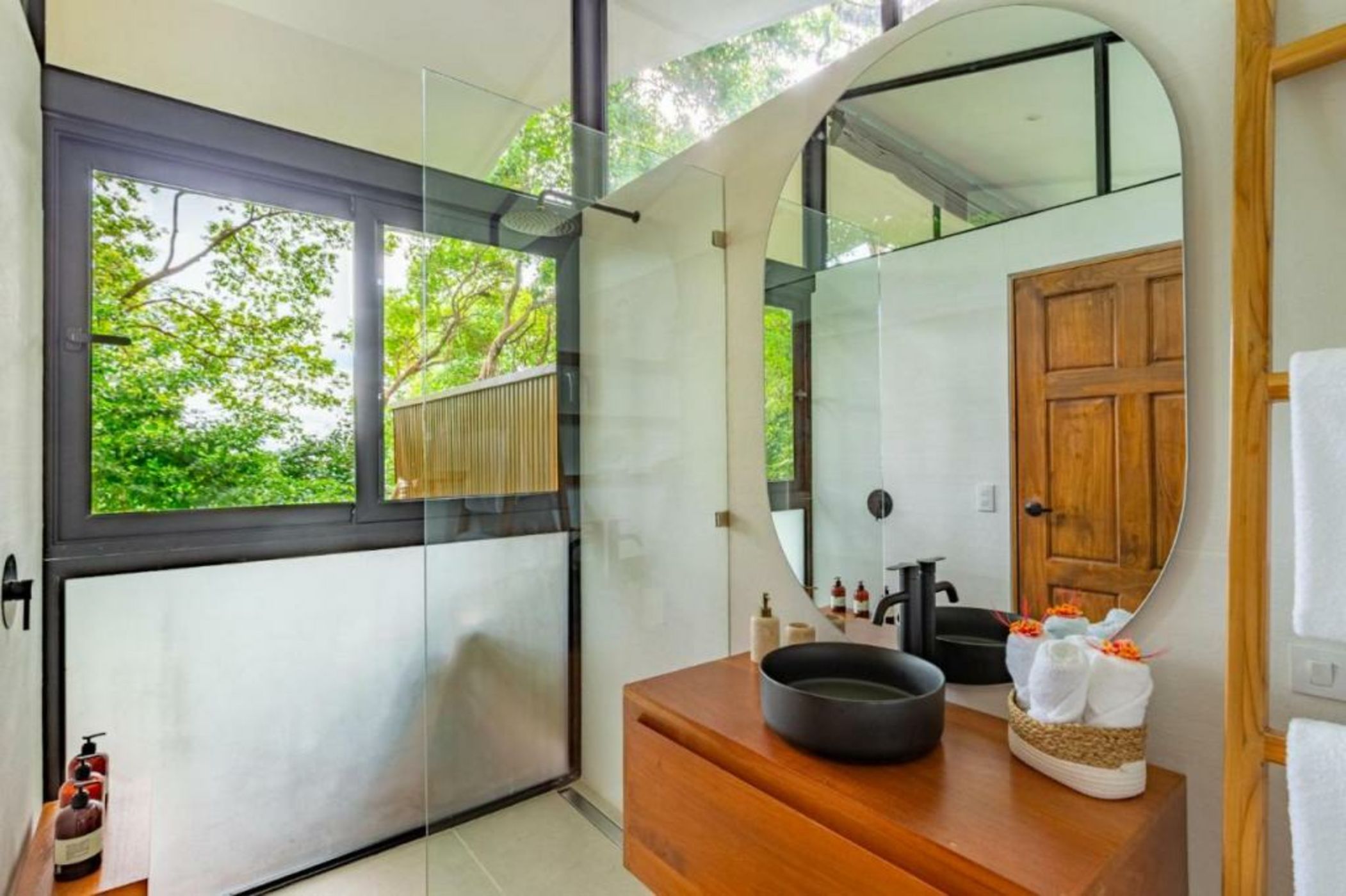 NAIA OCEANVIEW STUDIO