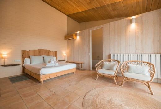 ECOTurisme Can Buch HOTEL