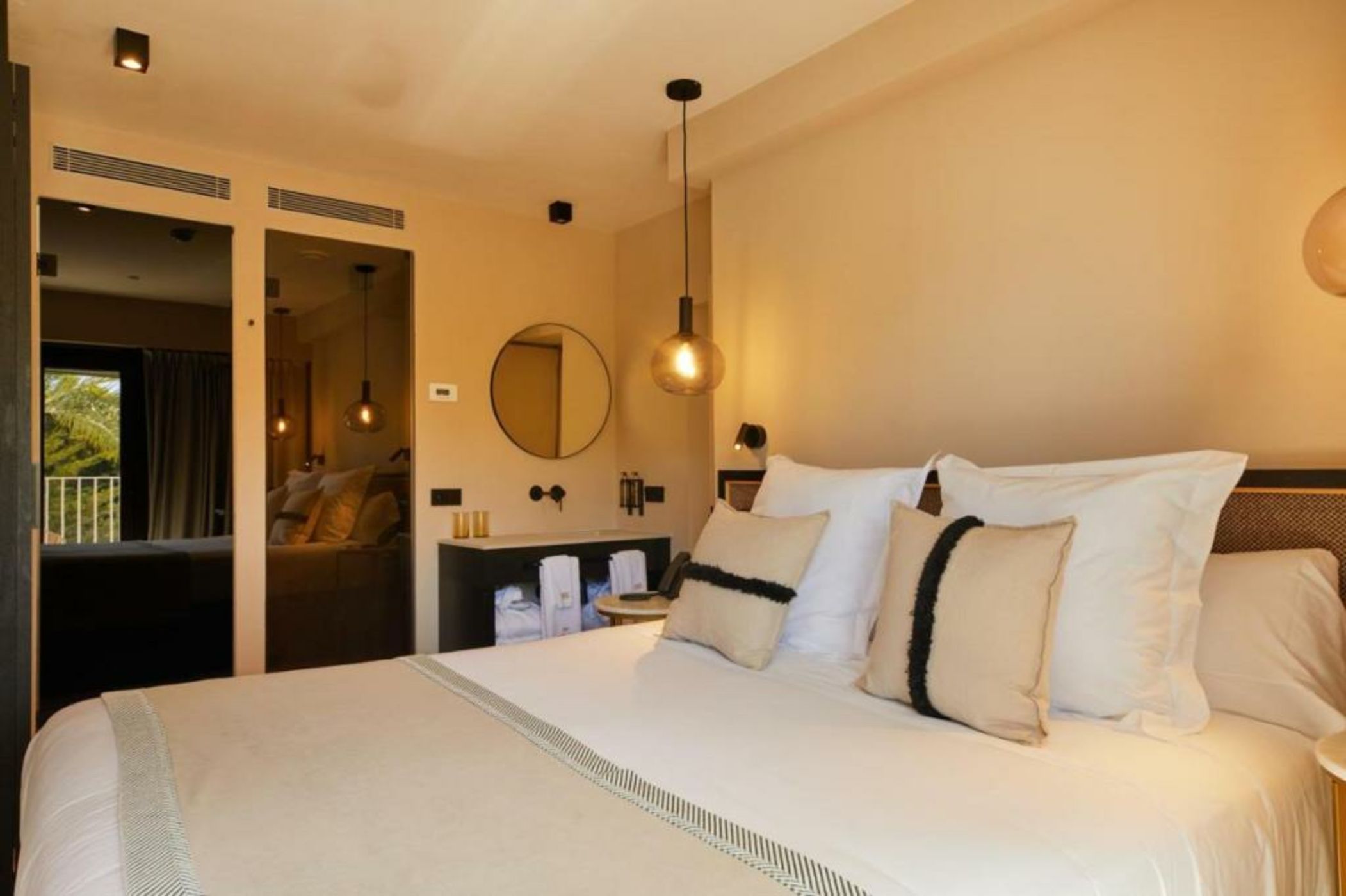 Belle Marivent Mediterranean Petit Hotel