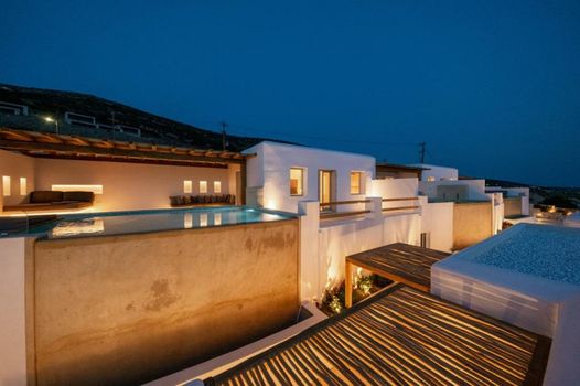 Utopia Suites by Anna Platanou