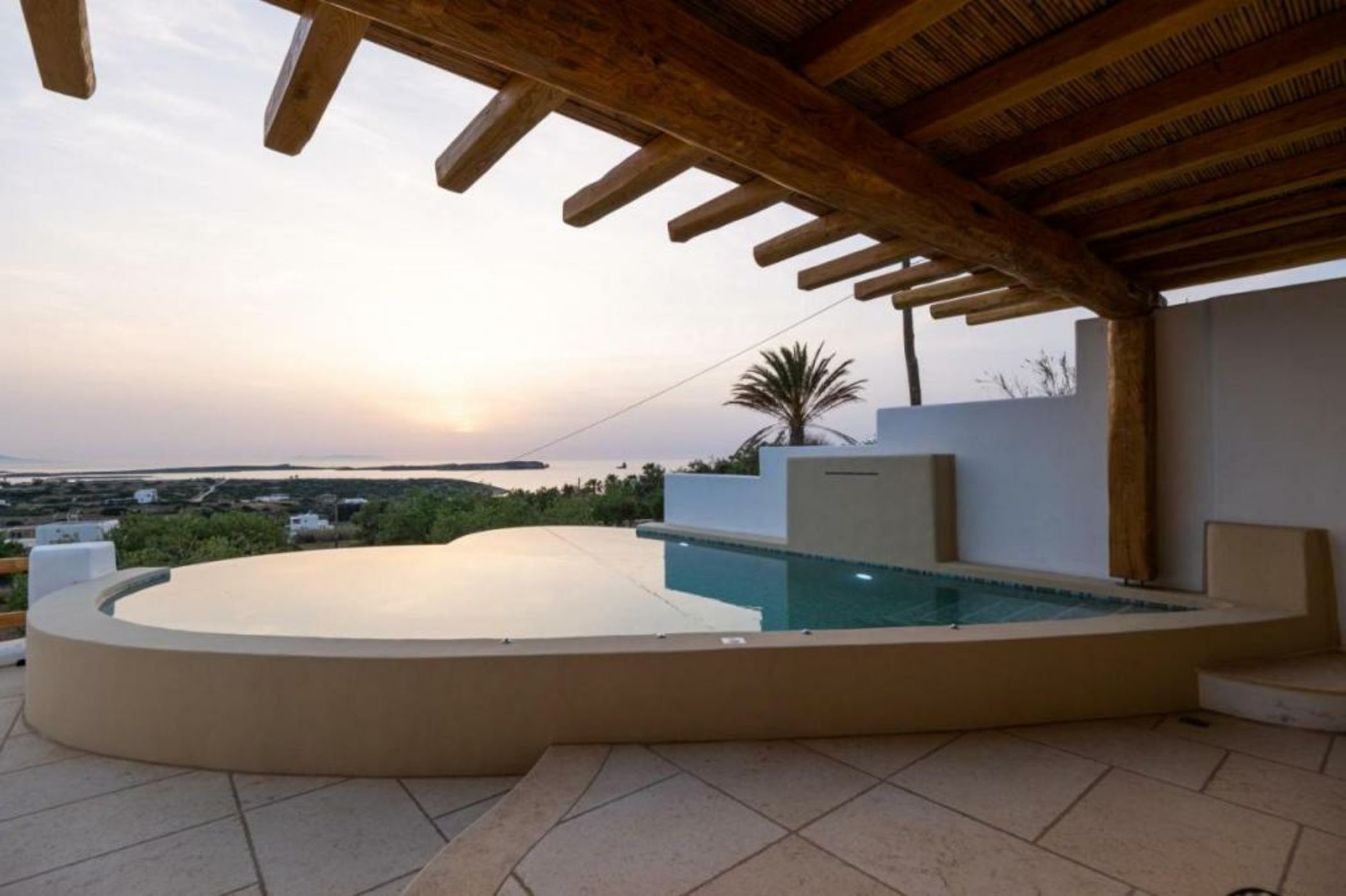 Utopia Suites by Anna Platanou