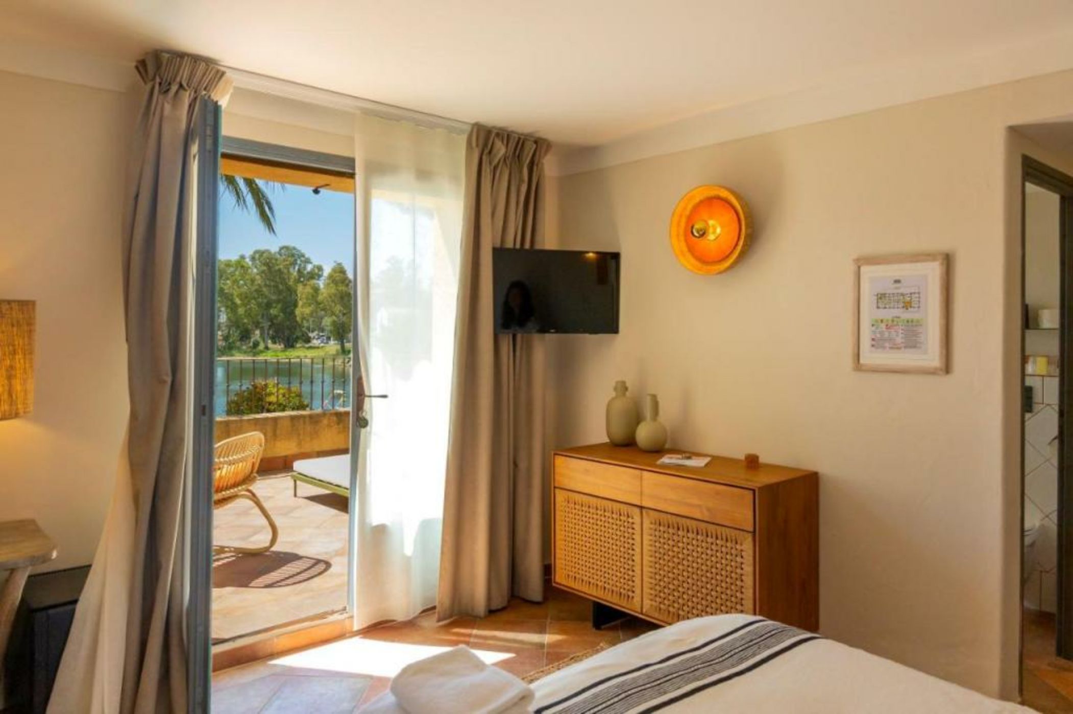 Casa Santini x Roc Seven