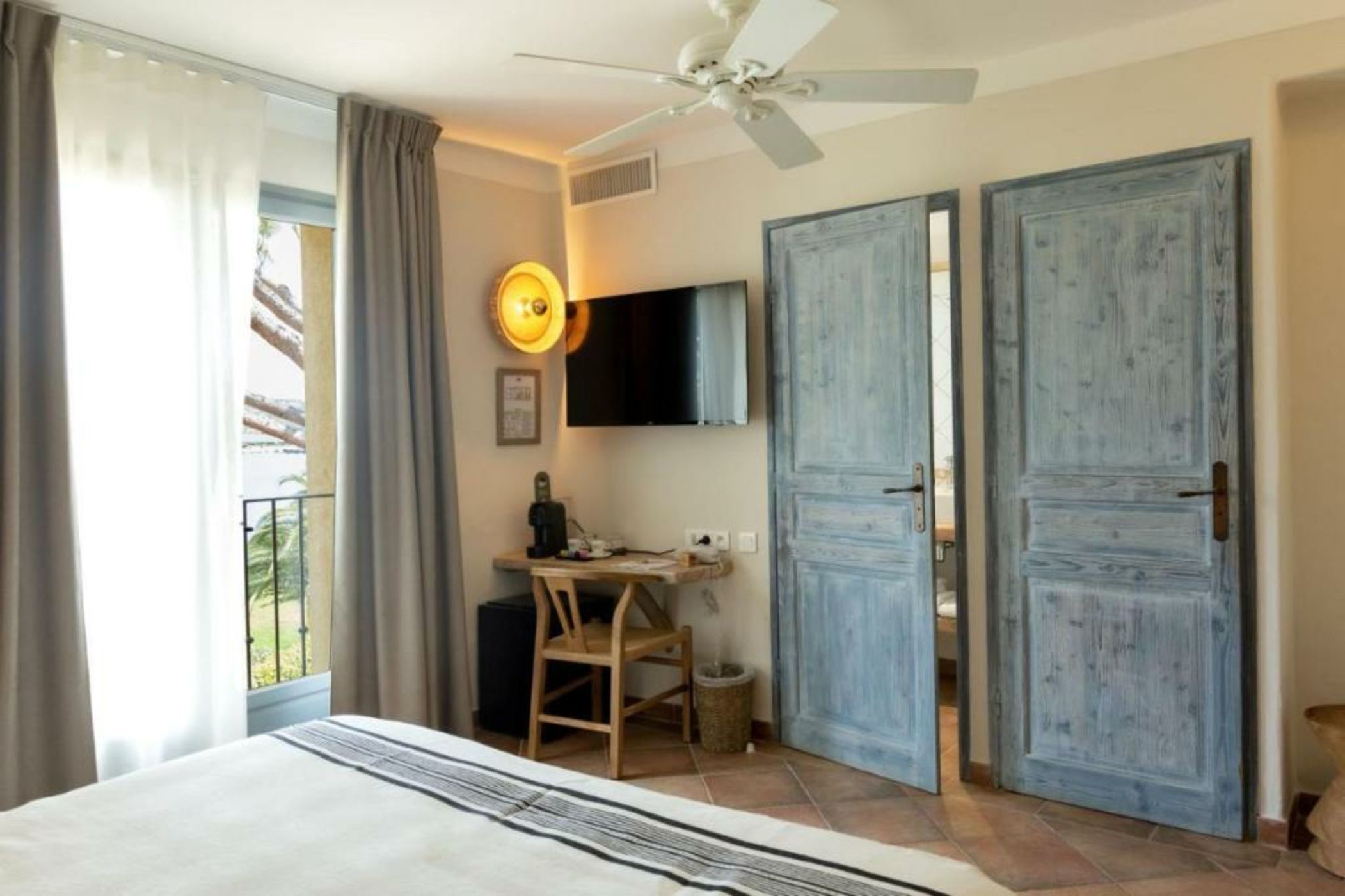 Casa Santini x Roc Seven