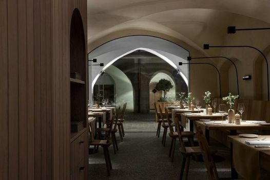 fink Restaurant & Suites
