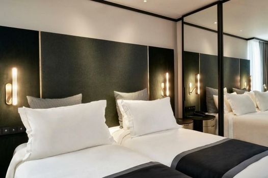 Academias Hotel, Autograph Collection