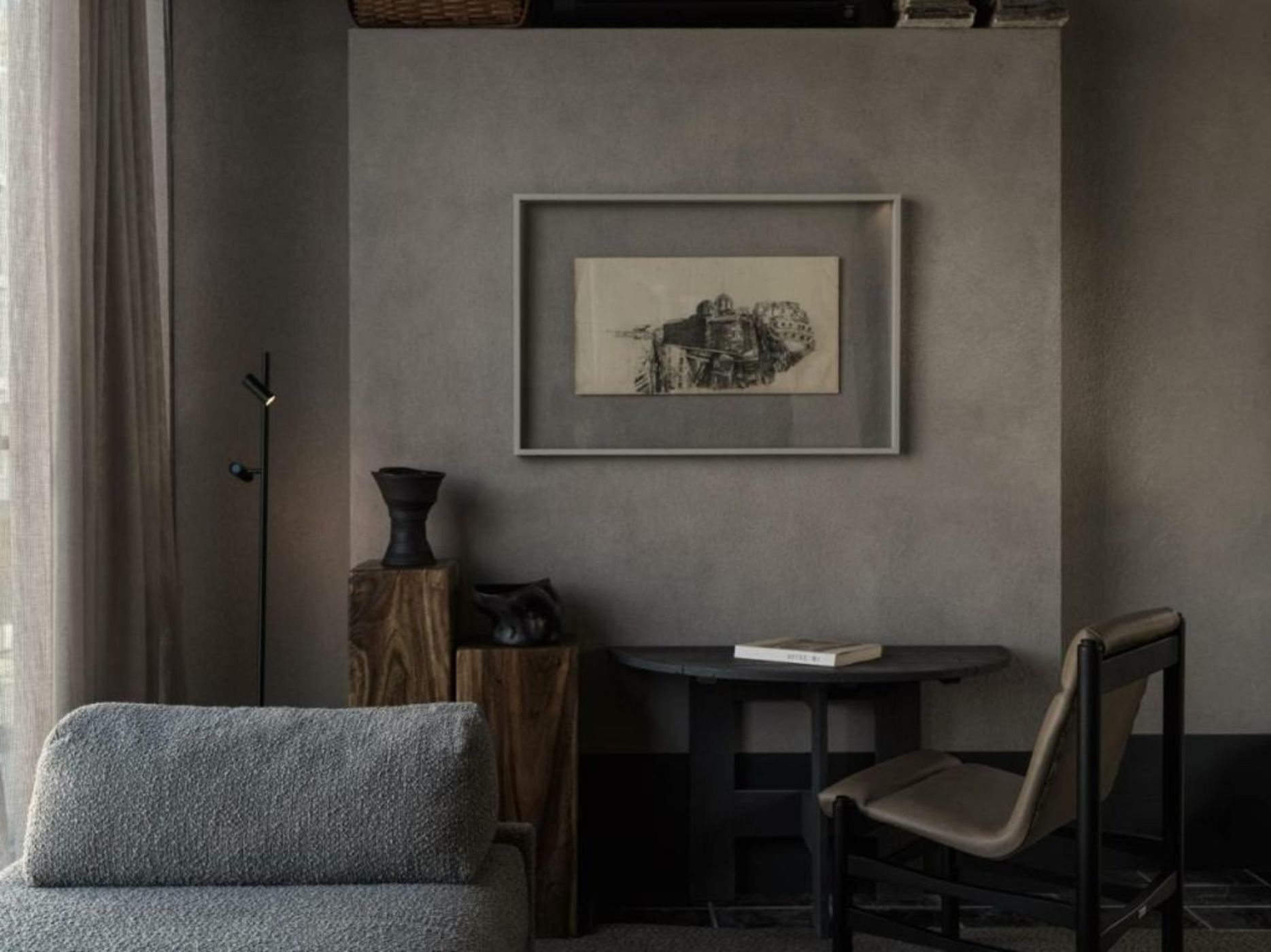 Monastik Living in Athina