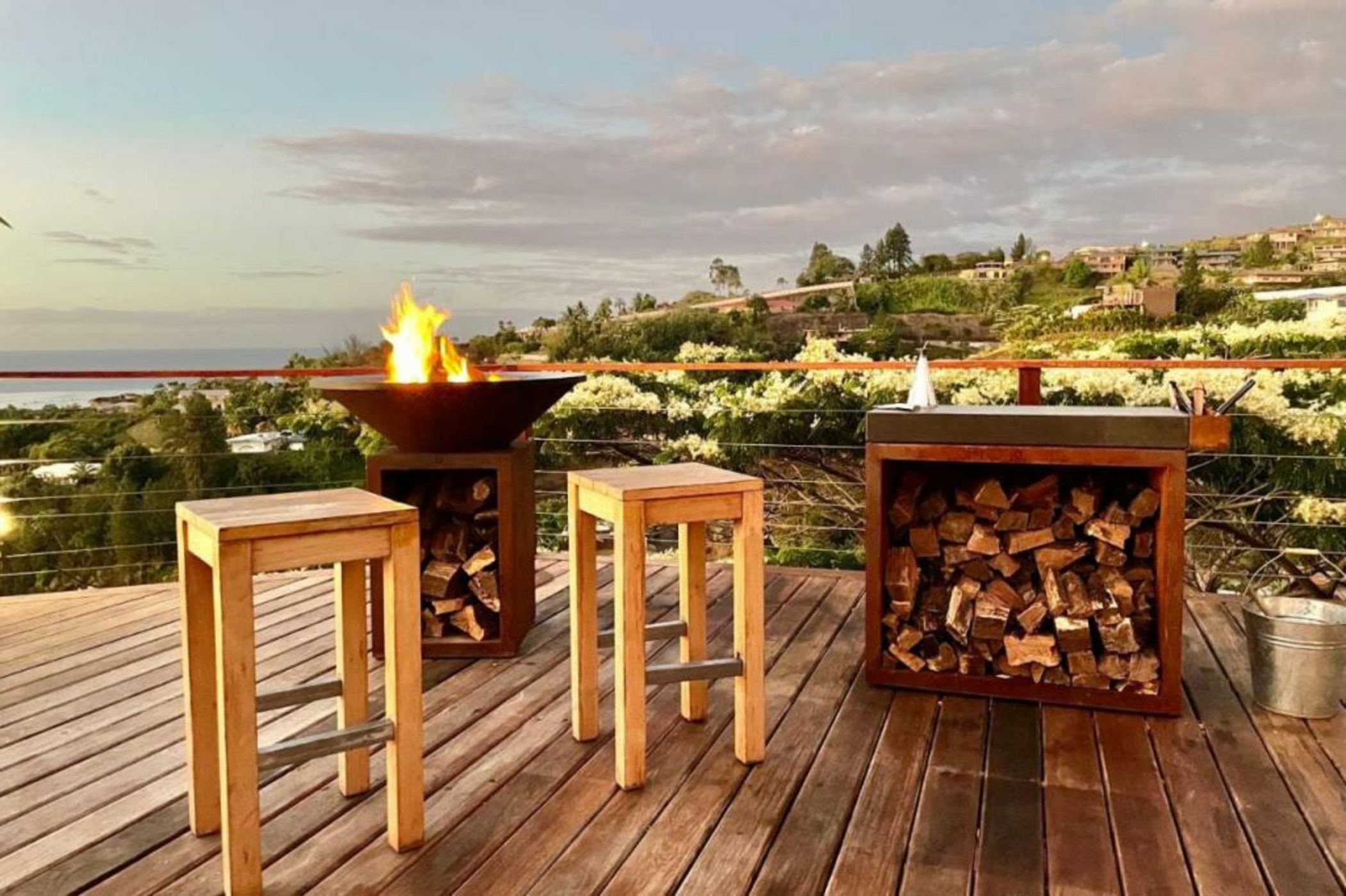 Villa Manuiti, balinese luxury home - private swim SPA, ocean view - OFYR BBQ - KoÏ pond