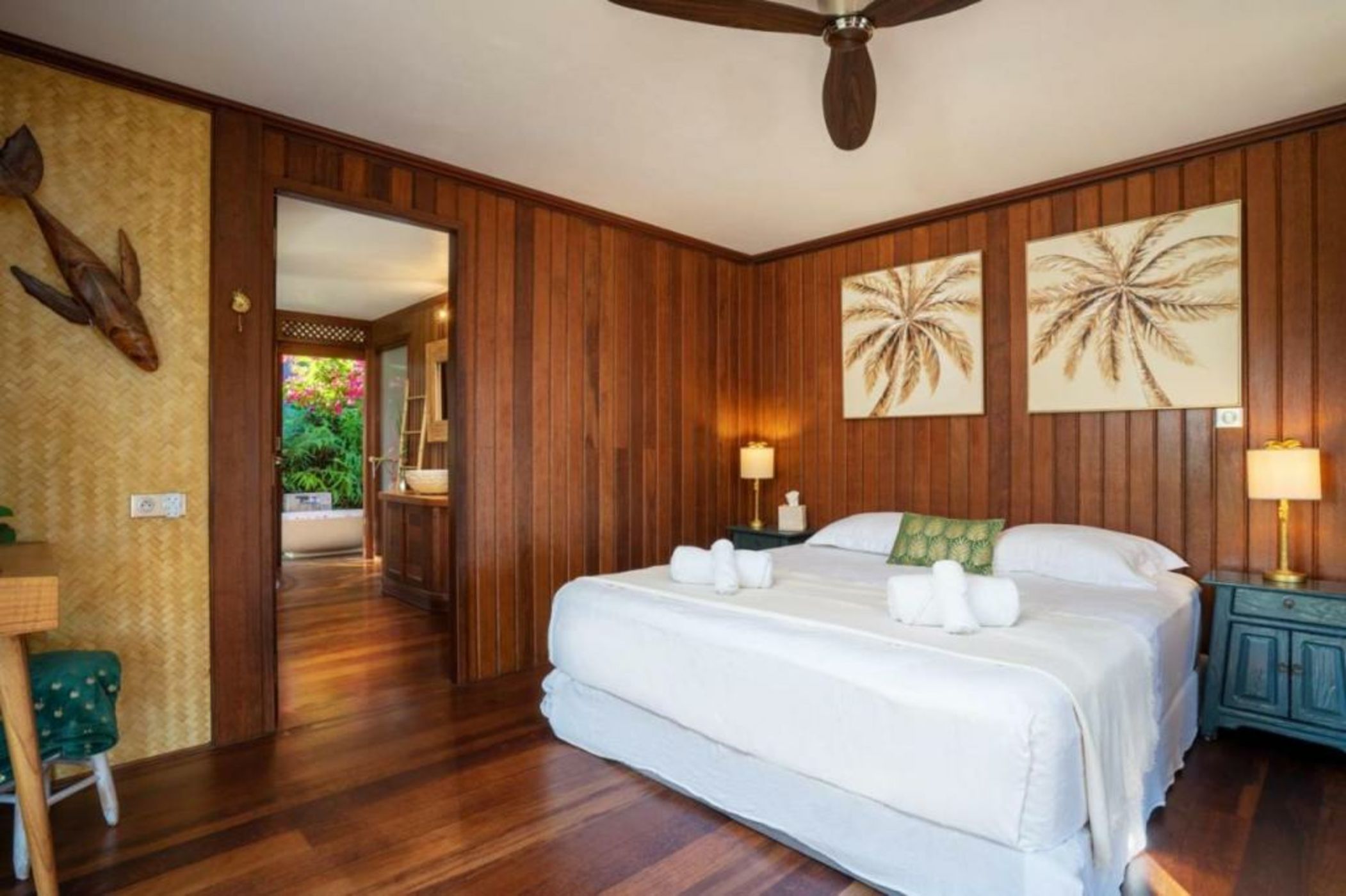 Villa Manuiti, balinese luxury home - private swim SPA, ocean view - OFYR BBQ - KoÏ pond