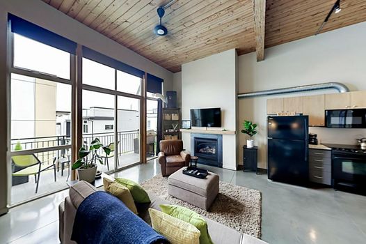 19th Avenue Lofts Unit 213