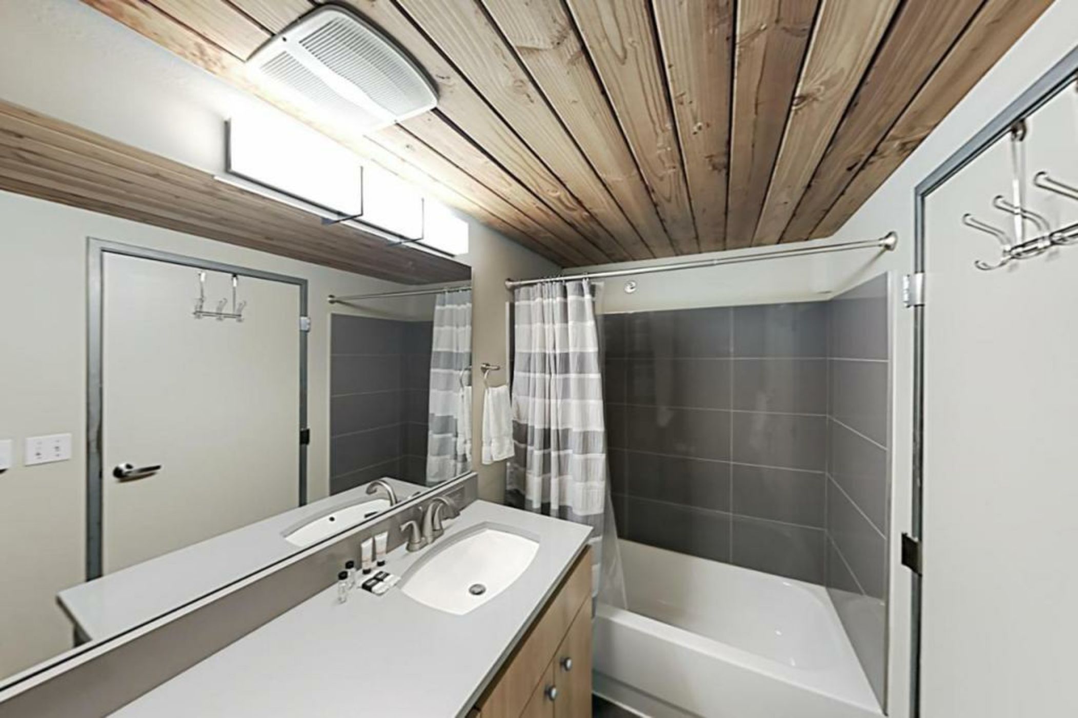 19th Avenue Lofts Unit 213