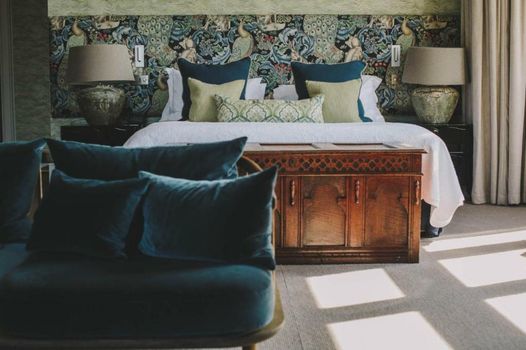 Hampton Manor