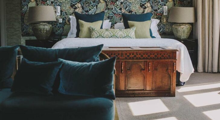 Hampton Manor