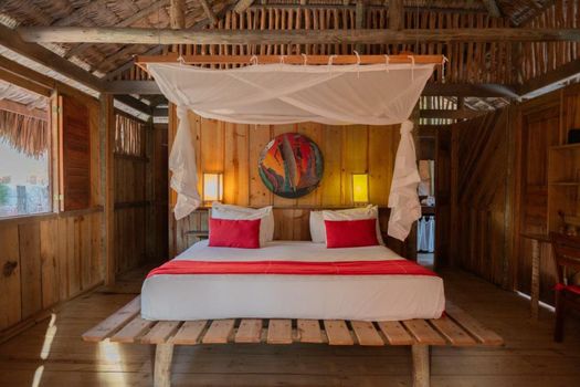 Ventana Hotel