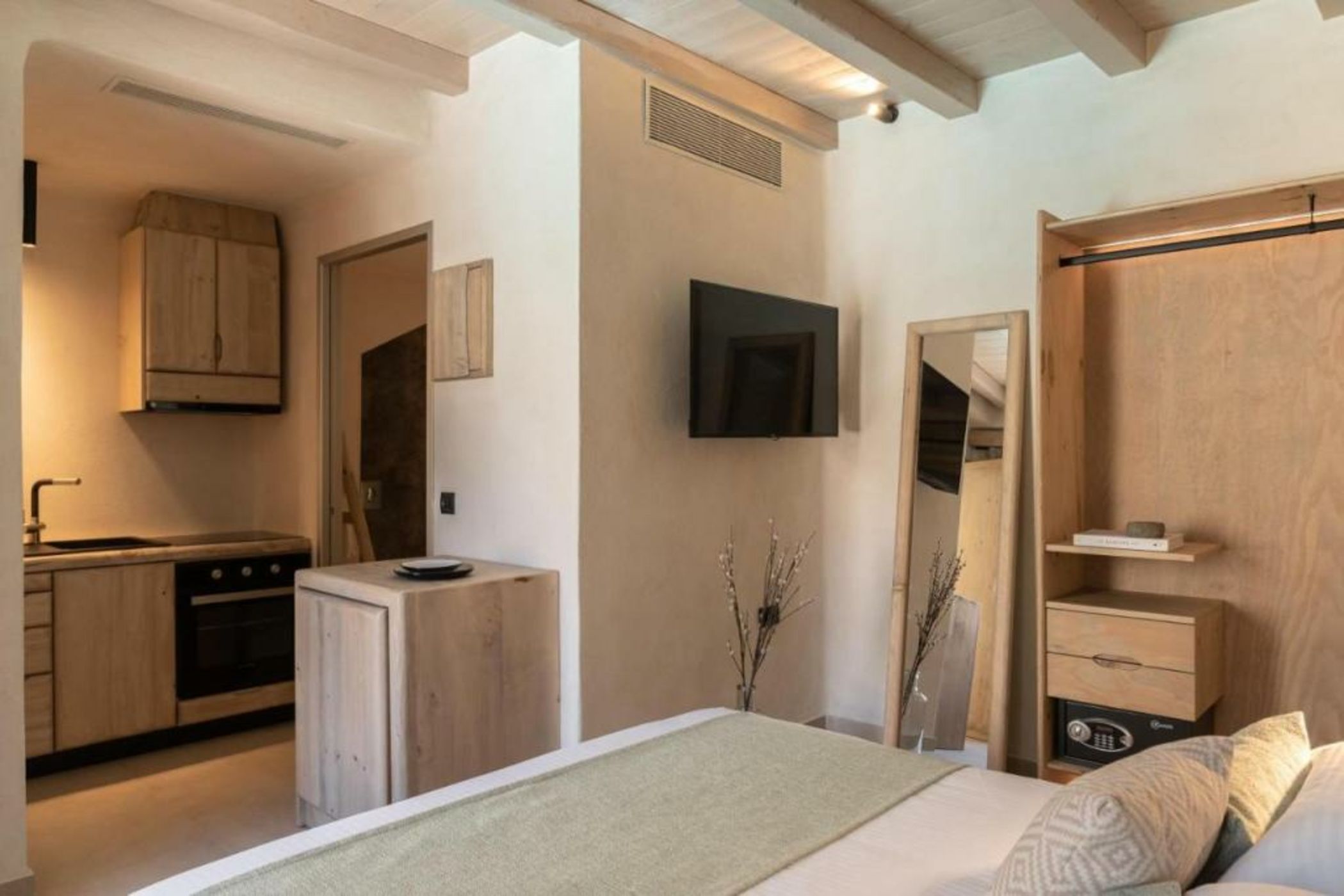 Manili Boutique Suites & Villas