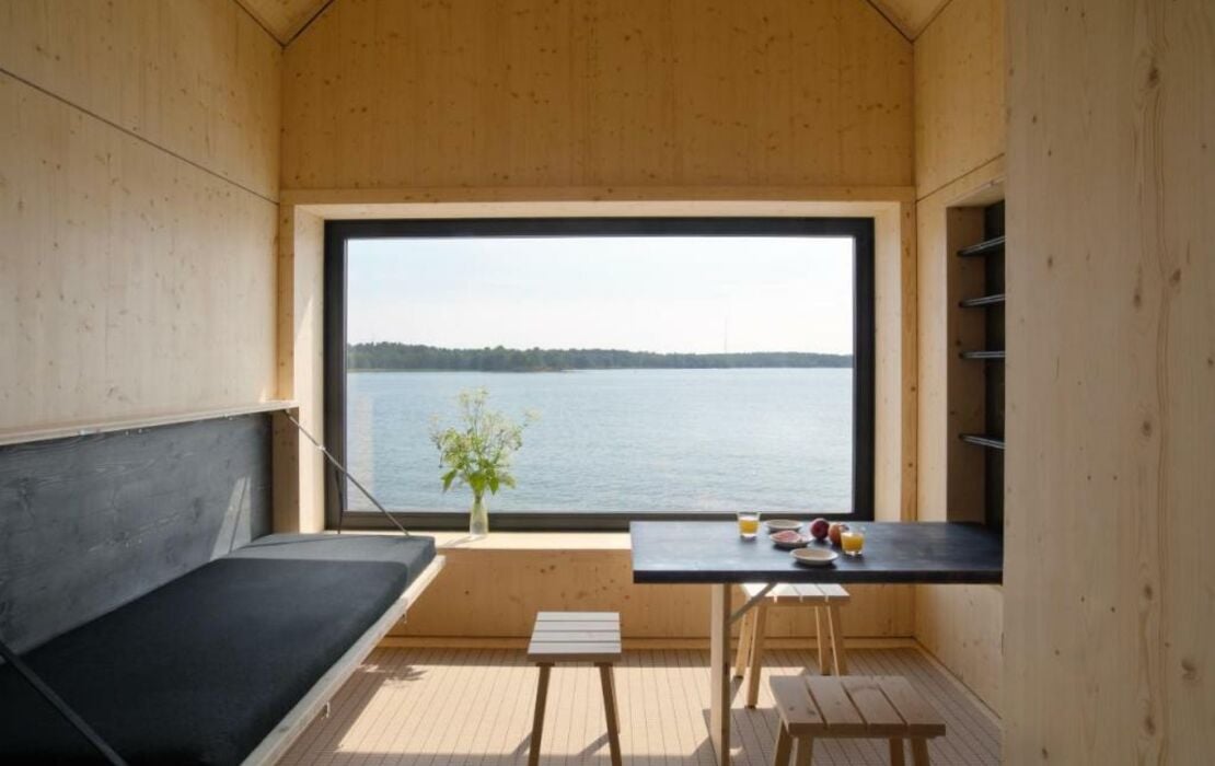 Stunning Country Off-Grid Apartment Retreats image