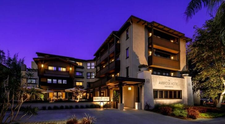 Ambrose Hotel
