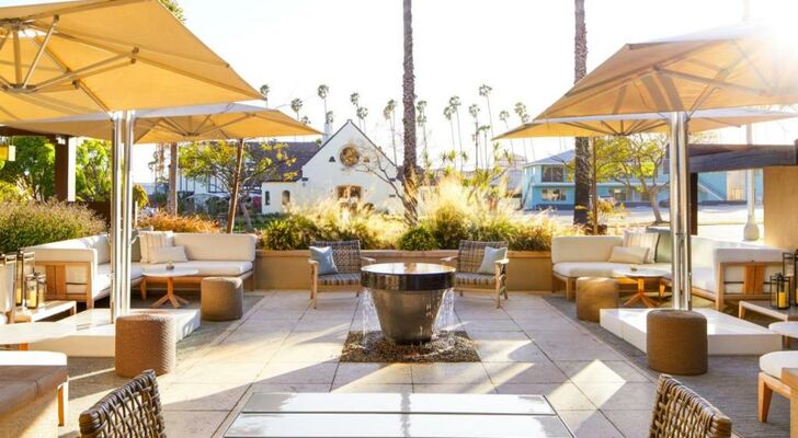 Ambrose Hotel